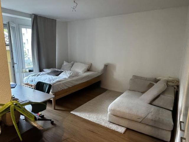 Haus mieten in Einigen, Zürich