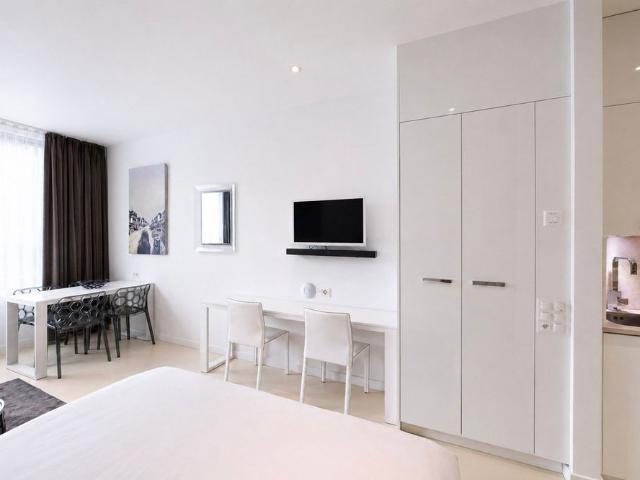 Haus mieten in Einigen, Zürich
