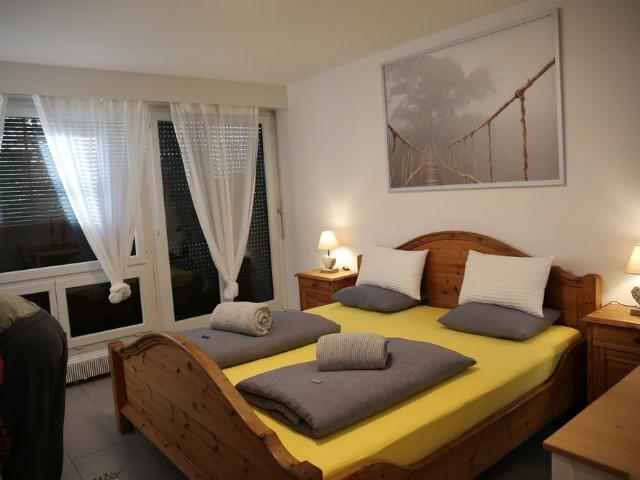 Haus mieten in Einigen, Zürich