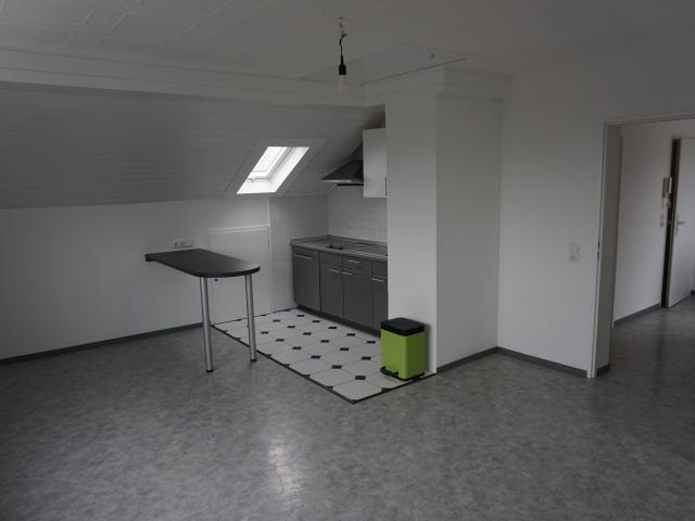 Dachgeschosswohnung mieten in Hanau, Hessen