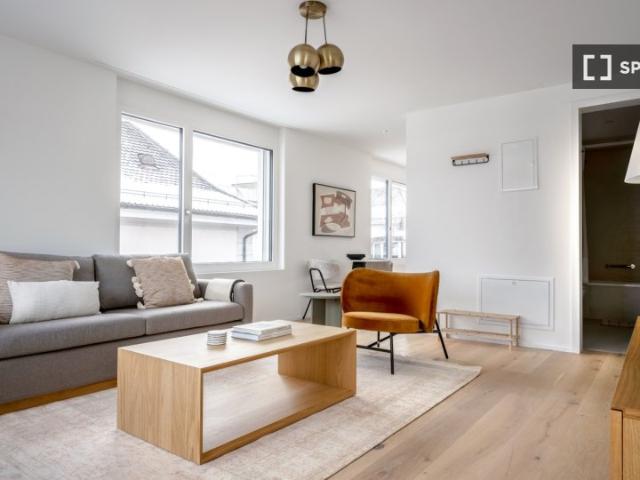 Wohnung mieten in Einigen, Zürich