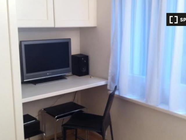 Wohnung mieten in Einigen, Zürich