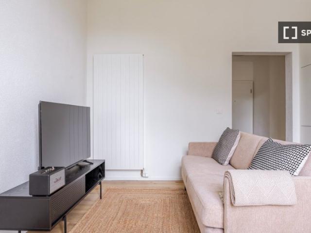 Wohnung mieten in Einigen, Zürich