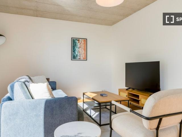 Wohnung mieten in Einigen, Zürich