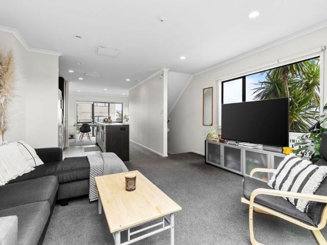 Townhouse for rent in Wairau Valley, Oroua County