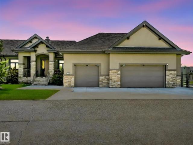 House for sale in Alberta