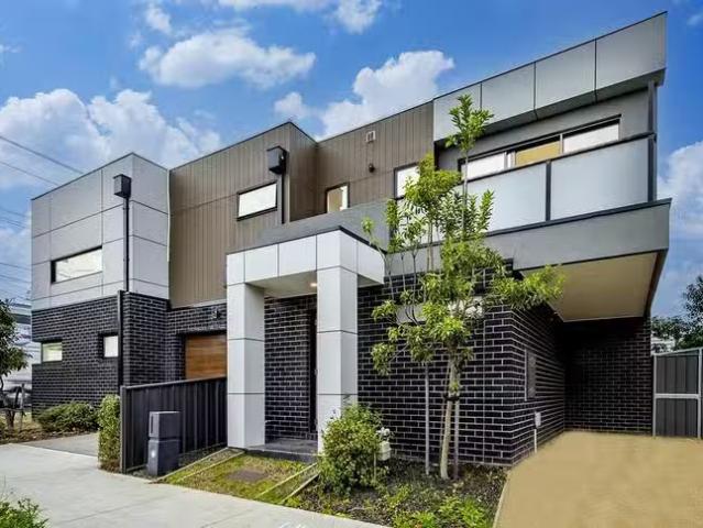 Apartment for rent in West Footscray