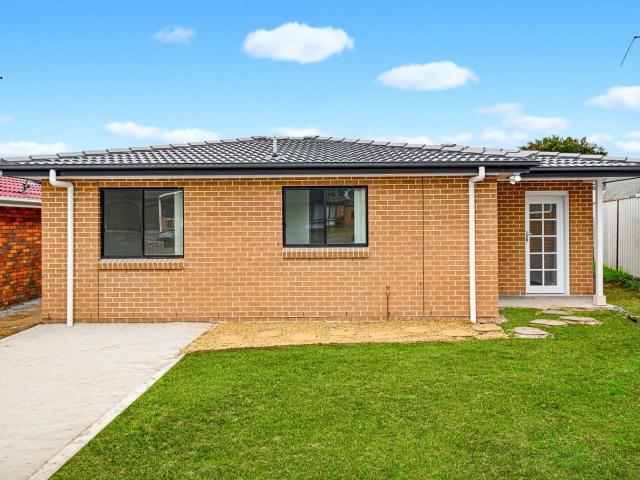 House for rent in St Clair, Sydney