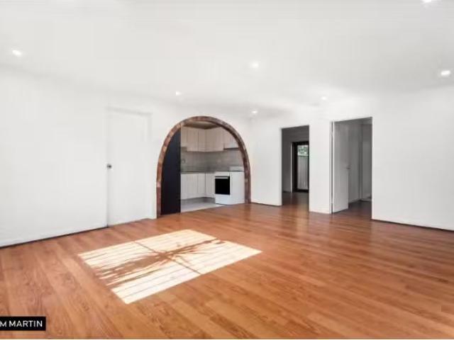 House for rent in Eastlakes