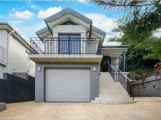 House for rent in Willoughby