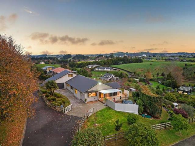 Property for sale in Auckland, Oroua County