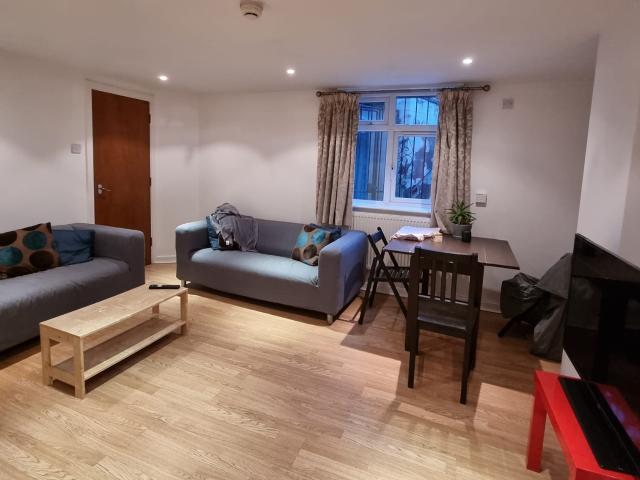 Apartment for rent in Hyde Park, West Yorkshire