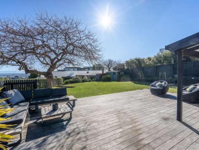 House for sale in Chaslands, Canterbury