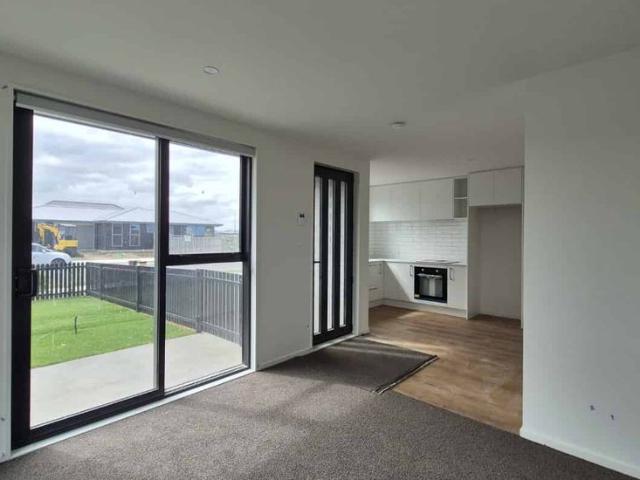 Apartment for rent in Faringdon, Rolleston