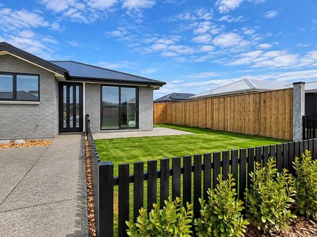 Apartment for rent in Faringdon, Rolleston