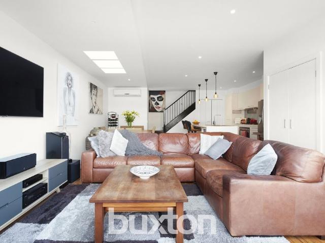 Townhouse for rent in Chelsea, Melbourne