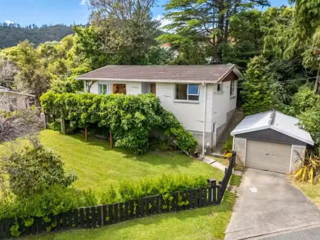 House for sale in Pauatahanui, Wellington