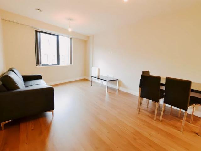 Apartment for rent in Yiewsley, Greater London