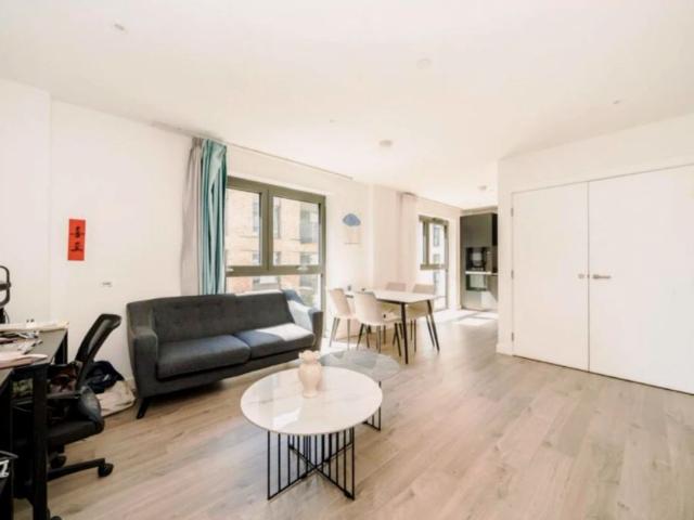 Apartment for rent in Woodberry Down, Stamford Hill