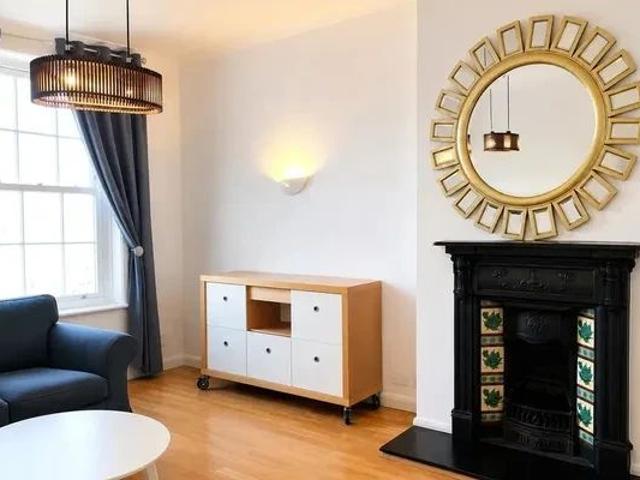 Apartment for rent in Surbiton, Greater London
