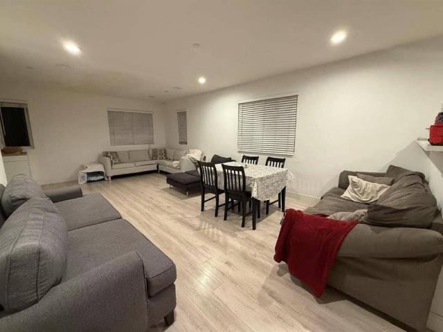 Room for rent in Canoga Park, California