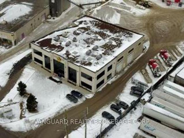 Commercial for rent in Brampton