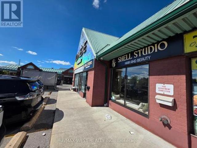 Commercial for rent in Vaughan, Golden Horseshoe