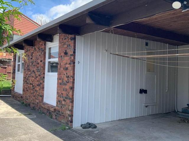House for rent in Oratia, Oroua County