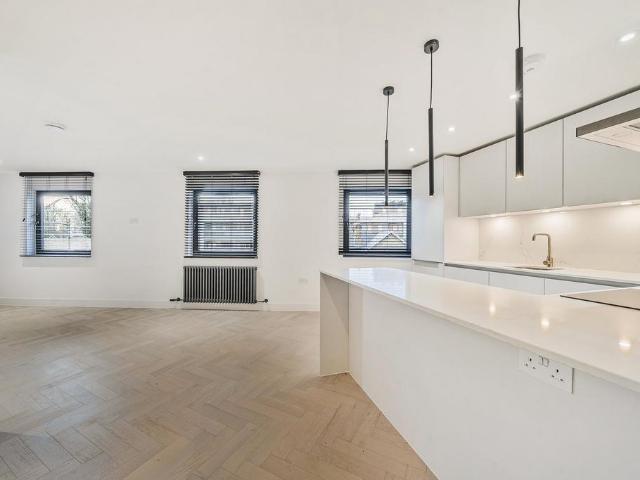 Apartment for rent in Denmark Hill, Greater London