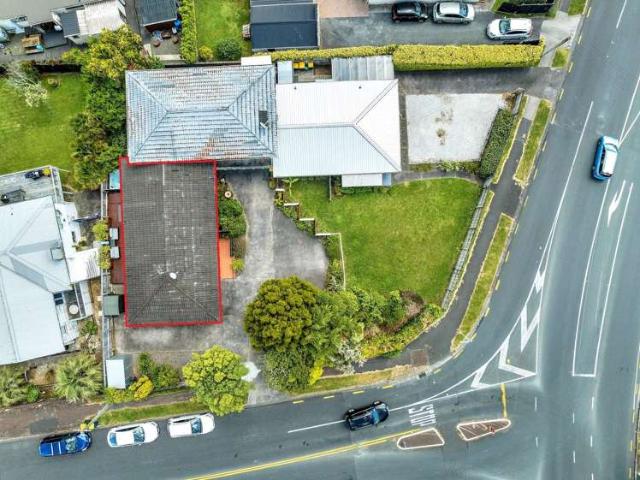 Apartment for sale in Oratia