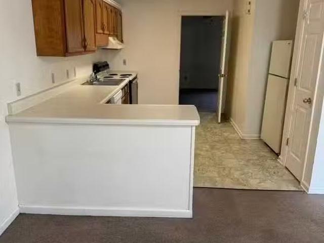 Condo for rent in Murray