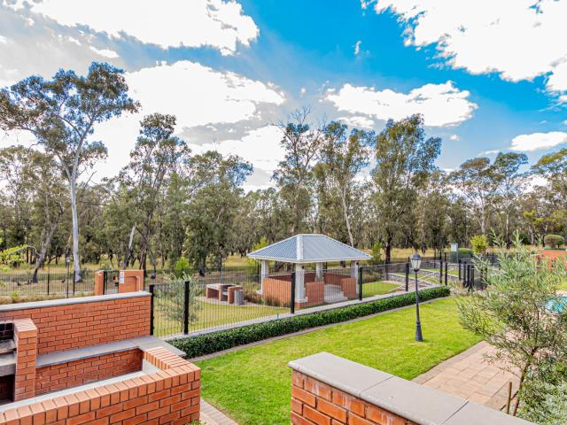 Apartment for rent in Buccleuch, Sandton