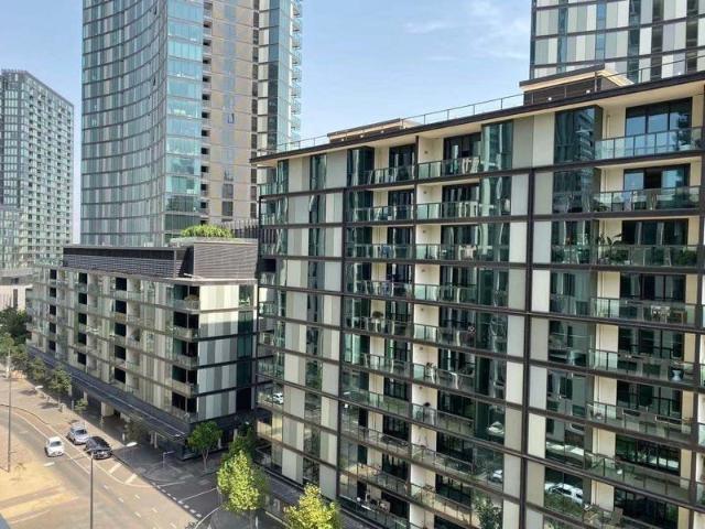 Apartment for rent in Victoria Harbour, Melbourne