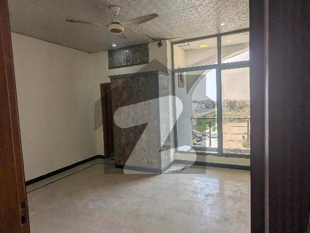 Apartment for rent in Islamabad