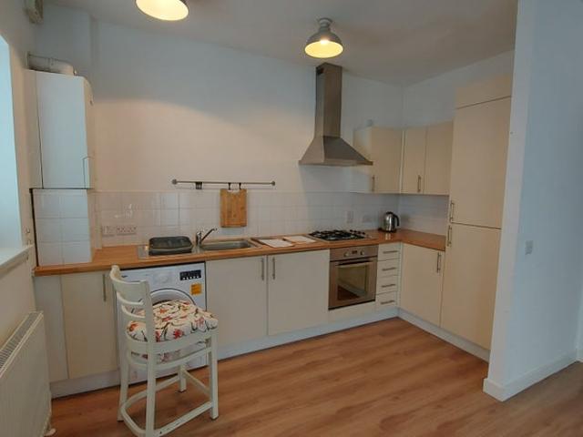 Apartment for rent in Broomhill, Scotland