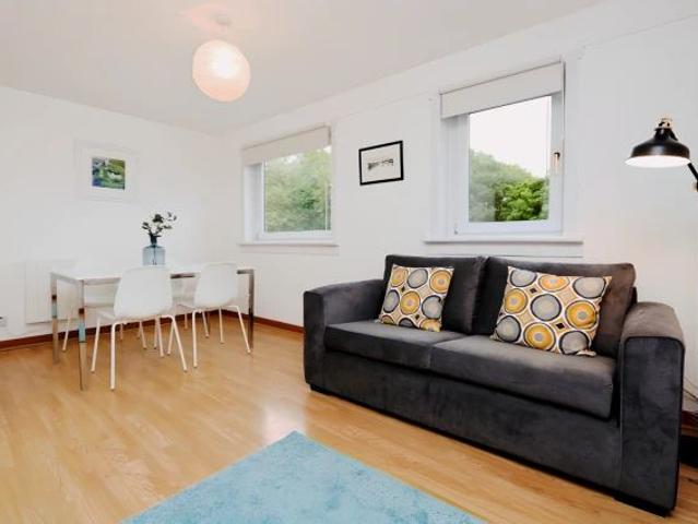 Apartment for rent in Thornwood, Whiteinch