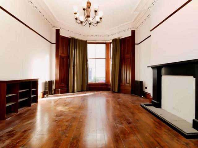 Apartment for rent in Hillhead, Scotland