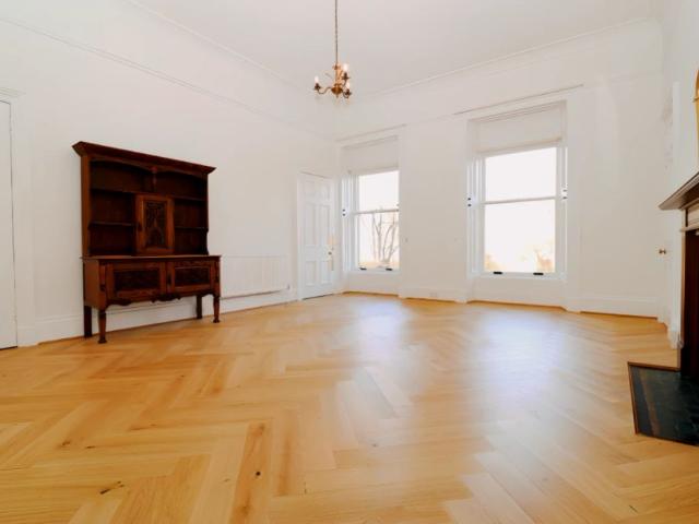 Apartment for rent in Kelvinside, Scotland