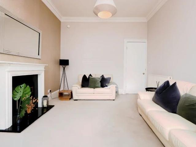 Apartment for rent in New Cathcart, Cathcart