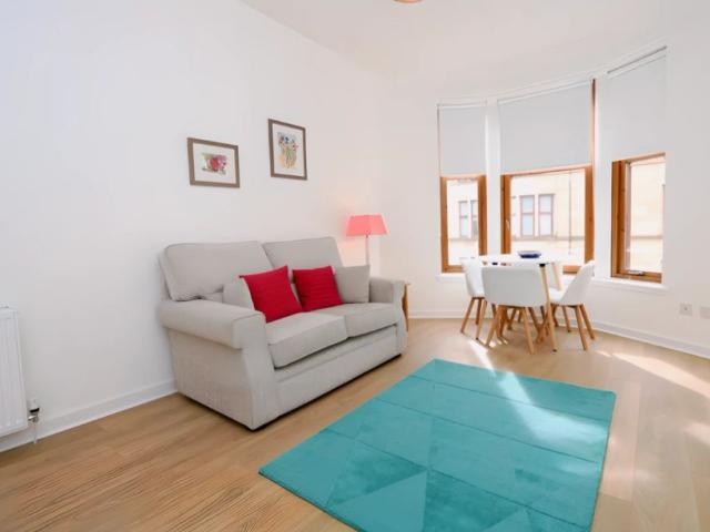 Apartment for rent in Thornwood, Partick