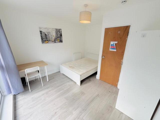 House for rent in Blackwall, Greater London