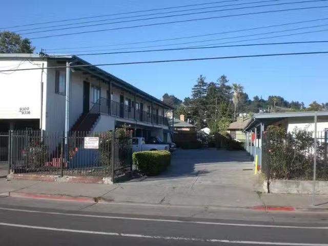 Condo for rent in Oakland
