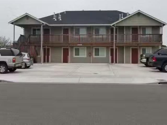 Condo for rent in Eureka