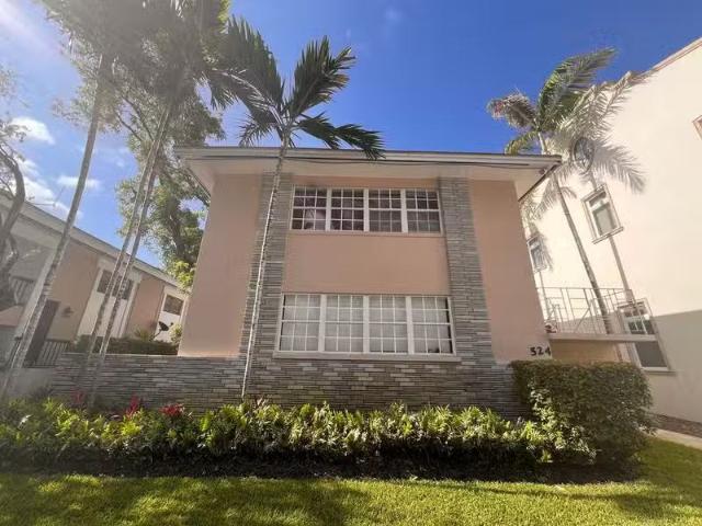 Condo for rent in Coral Gables, Florida