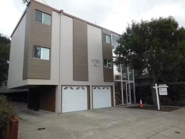 Condo for rent in San Mateo
