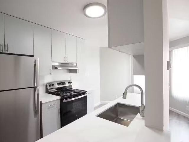 Condo for rent in Hayward