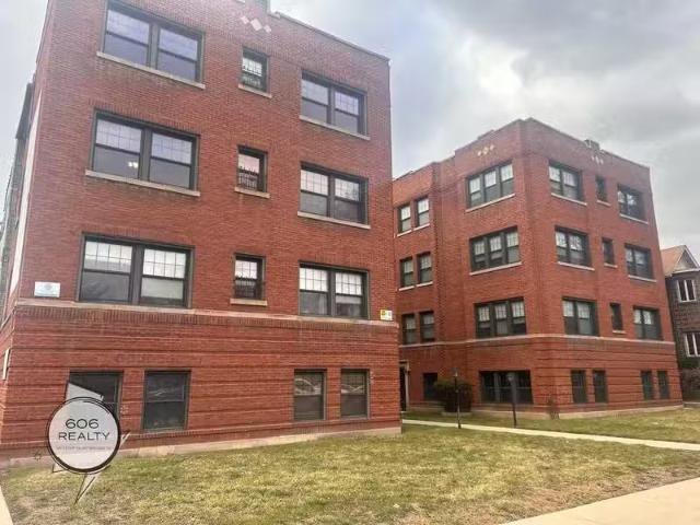 Condo for rent in Berwyn