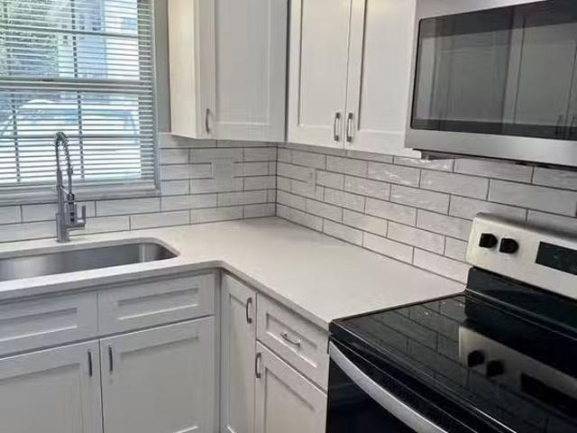 Condo for rent in Largo