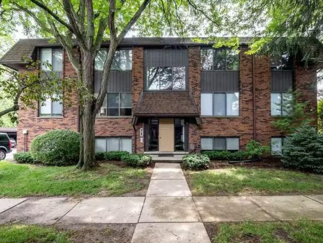 Condo for sale in Royal Oak