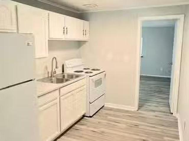 Condo for rent in Bristol
